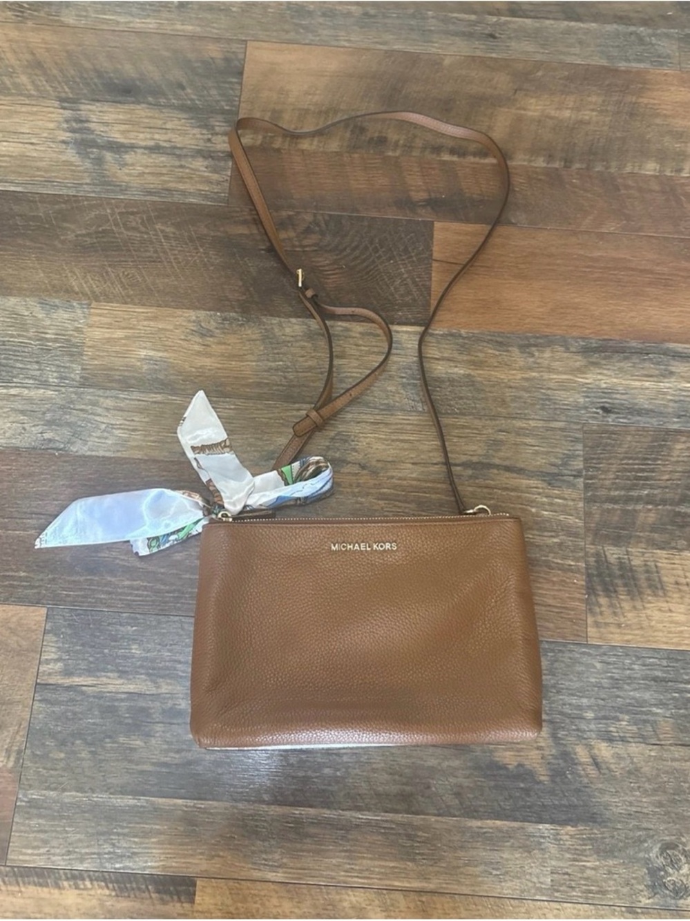 MICHAEL Michael Kors Jet Set Travel DBL‎ Gusset Crossbody